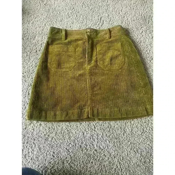 Browns Dresses & Skirts - Madwell Womens Brown/Green Corduroy Skirt Size 2